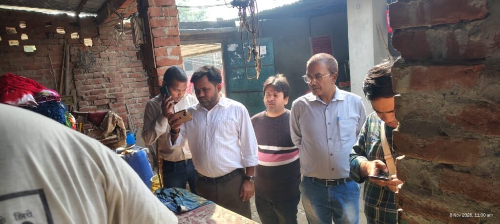 Deputy Director Ashok Kumar Verma at Bunkar Sewa Kendra Barabanki